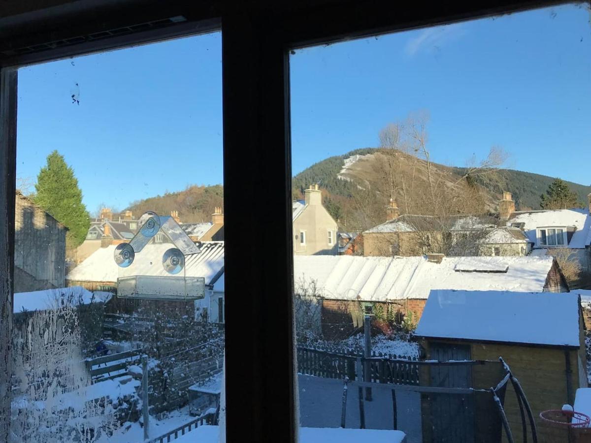 The Morningside Apartment Charming Stylish Apartment In The Centre Of Innerleithen Exteriér fotografie