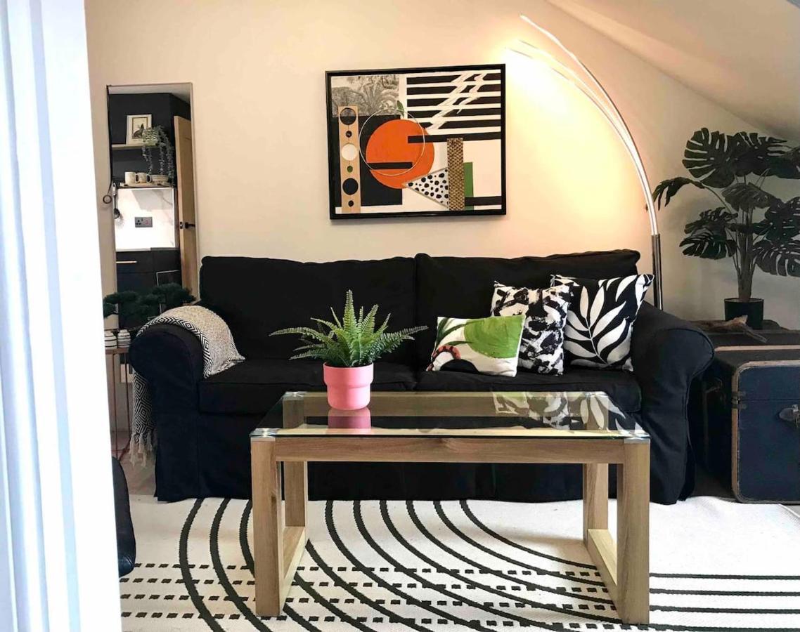 The Morningside Apartment Charming Stylish Apartment In The Centre Of Innerleithen Exteriér fotografie